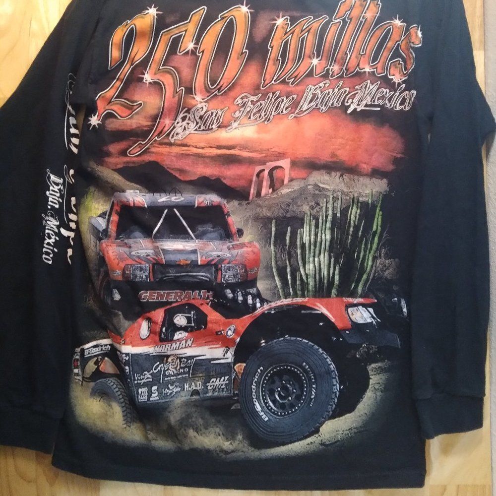 Vintage 250 Millas Baja Mexico Race Car Racing T-Shirt